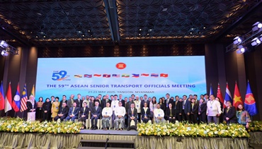 นายสรพงศ์ ไพฑูรย์พงษ์ รองปลัดกระทรวงคมนาคม นำคณะผู้แทนไทย