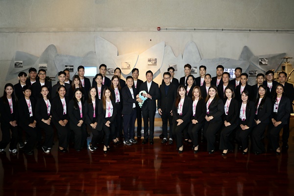 คณะ “โค้ชการเงินมืออาชีพ” หรือ CMC by GSB เยี่ยมชมศูนย์การเรียนรู้ ธปท.