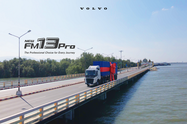 วอลโว่ ทรัคส์ มอบของขวัญปีใหม่ เปิดตัว “Volvo FM13 PRO”  รถบรรทุกพรีเมียมสเปคคุ้มค่า ในราคาที่เข้าถึงได้ง่ายขึ้น