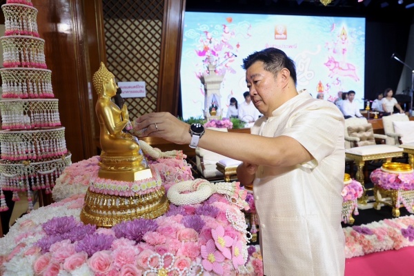 ออมสิน สืบสานสงกรานต์ รับปีใหม่ไทยออมสิน สืบสานสงกรานต์ รับปีใหม่ไทย